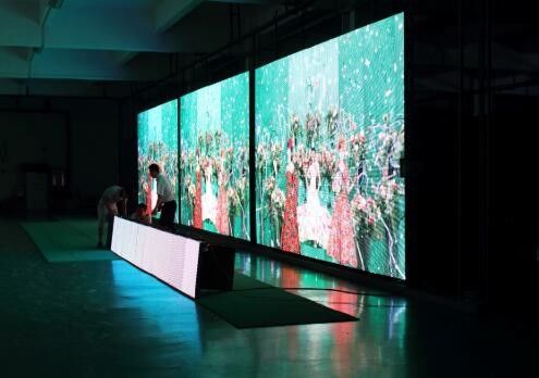 एल्यूमीनियम मरो कास्ट के साथ पी 8 पूर्ण रंग आउटडोर विज्ञापन एलईडी प्रदर्शन