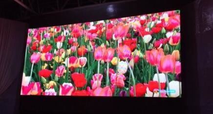 उच्च चमक पूर्ण रंग आउटडोर विज्ञापन एलईडी प्रदर्शन पी 6 निविड़ अंधकार अलमारियाँ